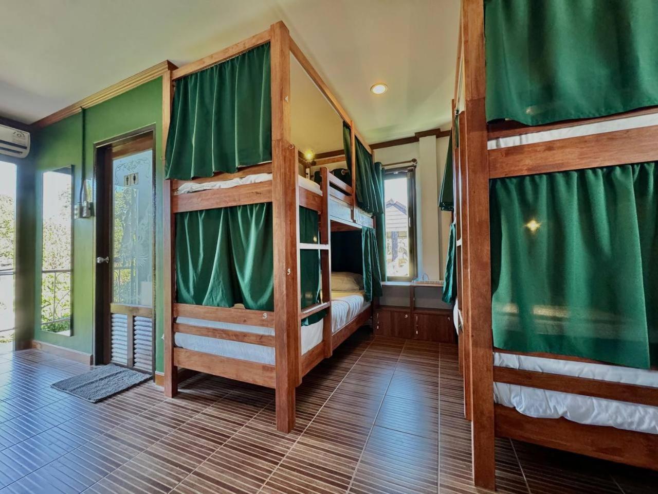 Propaganda Hostel Ko Pha Ngan Phòng bức ảnh